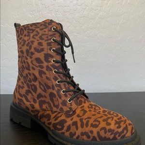 Leopard point soft combat boot